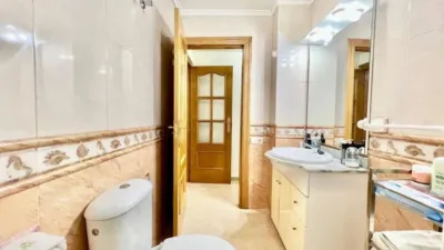 Apartment on Calle de María Gil Vallejos photo 35