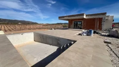 Chalet in El Pinós - Pinoso photo 3