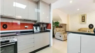 Chalet en Carrer Maria San Gil Noain photo 6