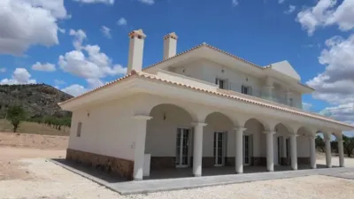 Chalet in Camarillas photo 35