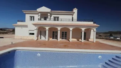 Chalet in Camarillas photo 2
