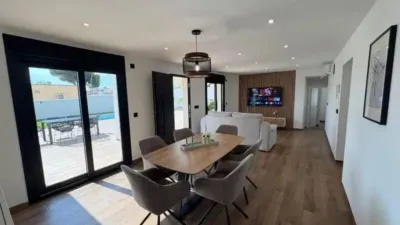 Chalet on Calle de Poniente photo 10