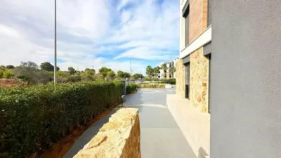 Apartment on Ontario Street photo 38
