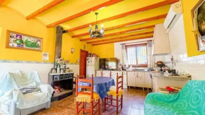 Rustic house in Camarillas photo 25