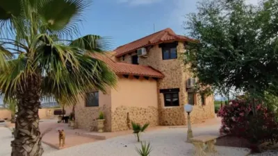 Chalet in Camarillas photo 14