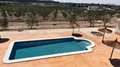 Chalet in Camarillas photo 6