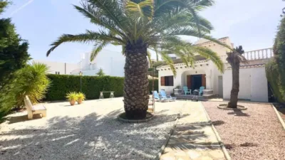 Chalet en Cabo Roig-La Zenia-La Regia photo 4