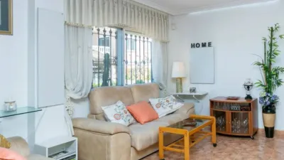 Chalet in Cabo Roig-La Zenia-La Regia photo 5