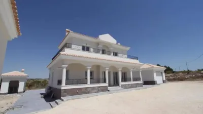 Chalet in El Pinós - Pinoso photo 10