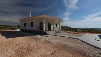 Chalet in Camarillas photo 8