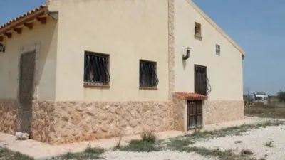 Rustic house in Camarillas photo 4