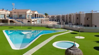 Apartment in Cabo Roig-La Zenia-La Regia photo 10