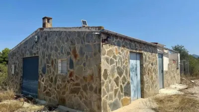 Chalet in Onil photo 18