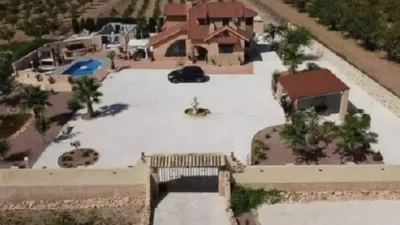 Chalet in Camarillas photo 3