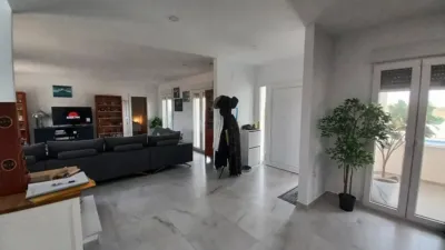 Chalet in Camarillas photo 21
