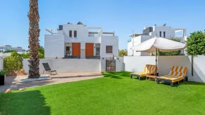 Casa – Orihuela - Més