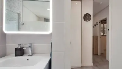 Apartment in Las Filipinas-Villamartín-Canal Norte photo 29
