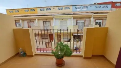 Apartment on Diego Vázquez Street photo 2