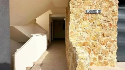 Apartment on Ontario Street photo 36