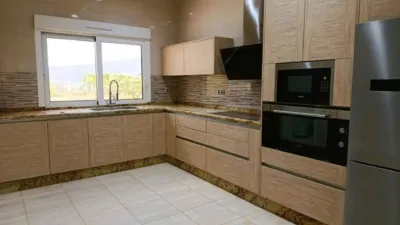 Chalet in Camarillas photo 8