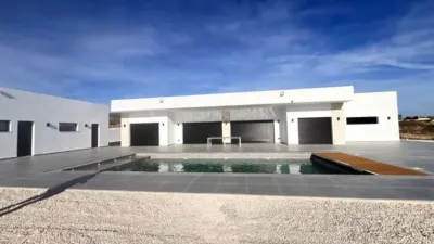 Chalet en Novelda photo 11