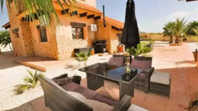 Chalet in Camarillas photo 10