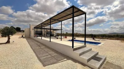 Chalet in Camarillas photo 12