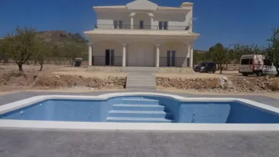 Chalet in Camarillas photo 2