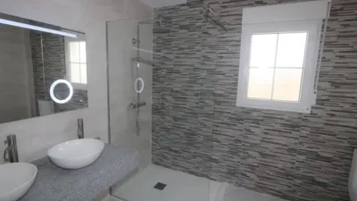 Chalet in El Pinós - Pinoso photo 28
