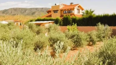 Chalet in Camarillas photo 8