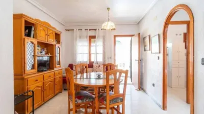 Apartment on Calle de Cibeles photo 14