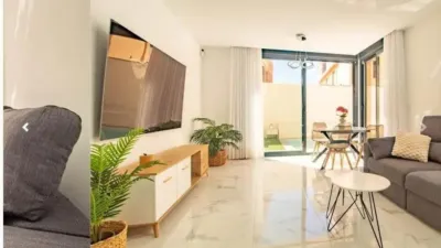 Casa – Los Montesinos - Más