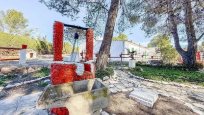 Rustic house in Camarillas photo 17