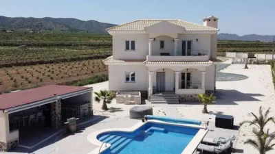 Chalet in Camarillas photo 2