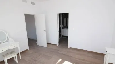 Chalet en Camarillas photo 13