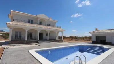 Chalet in Camarillas photo 11