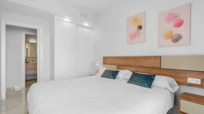 Apartment on Ontario Street photo 23