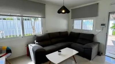 Chalet on Avenida Delfina Viudes photo 10
