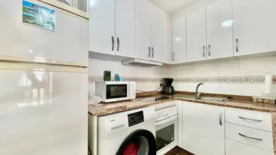 Apartment on Calle de María Gil Vallejos photo 18