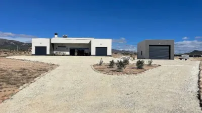 Chalet in Camarillas photo 29