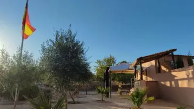 Chalet in Camarillas photo 9