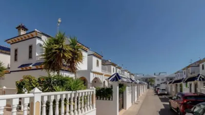 Chalet on Calle del Fénix photo 42