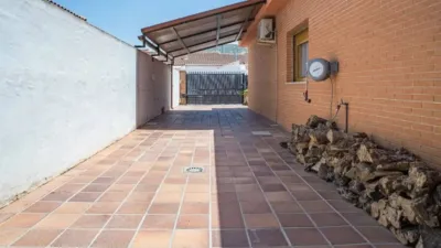 Chalet in Camarillas photo 32