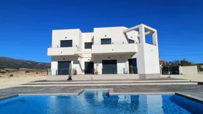 Chalet in El Pinós - Pinoso photo 2