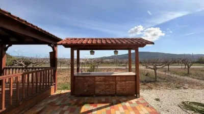 Chalet in Camarillas photo 8