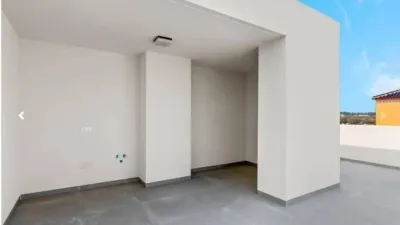 Apartment on Norma Street photo 10