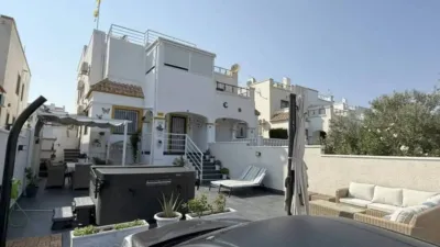 Chalet on Carrer de Capricornio - La Florida photo 26