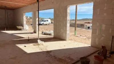Chalet en Camarillas photo 8