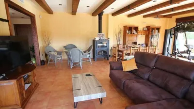 Chalet in Petrer photo 11