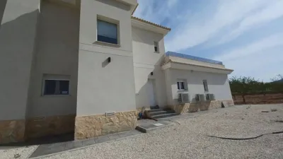 Chalet in Camarillas photo 7